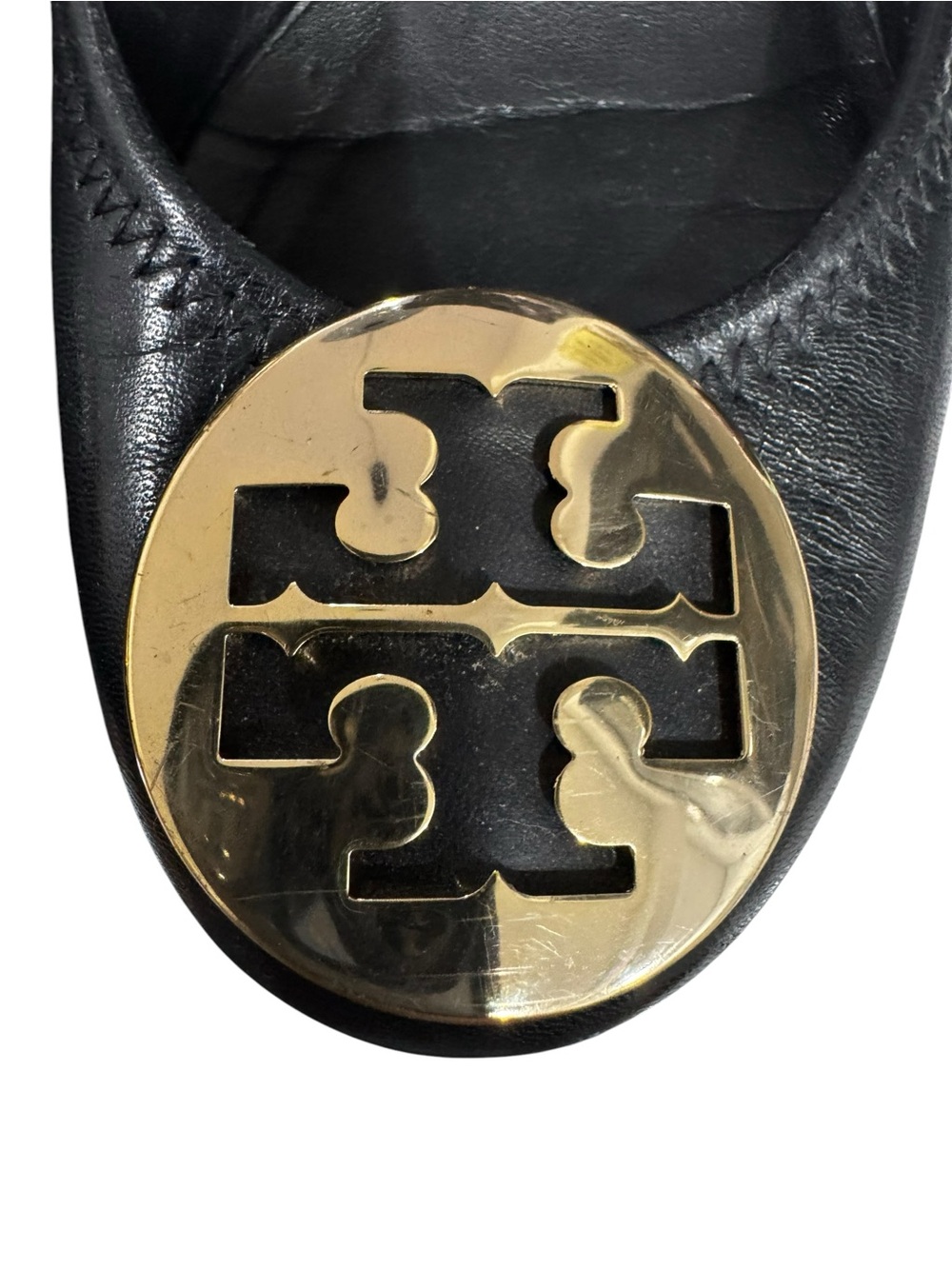Tory Burch Black Leather Flats with Gold Logo Medallion - Picture 5 of 12